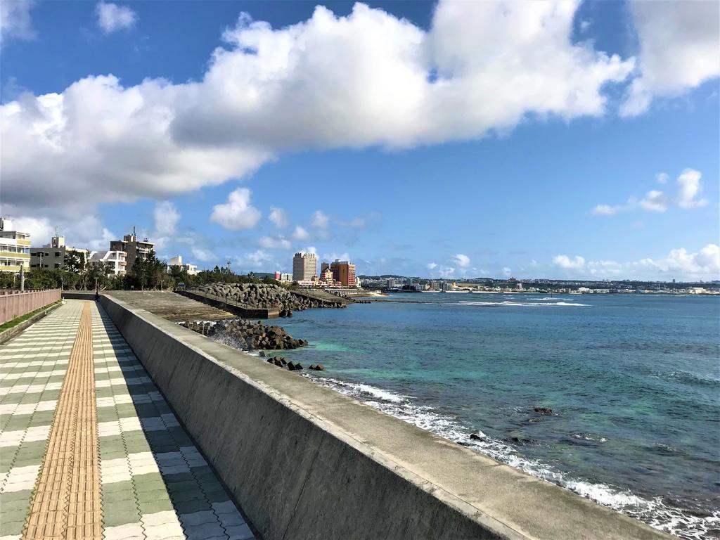 Aien Coffee & Hostel Chatan Exterior foto